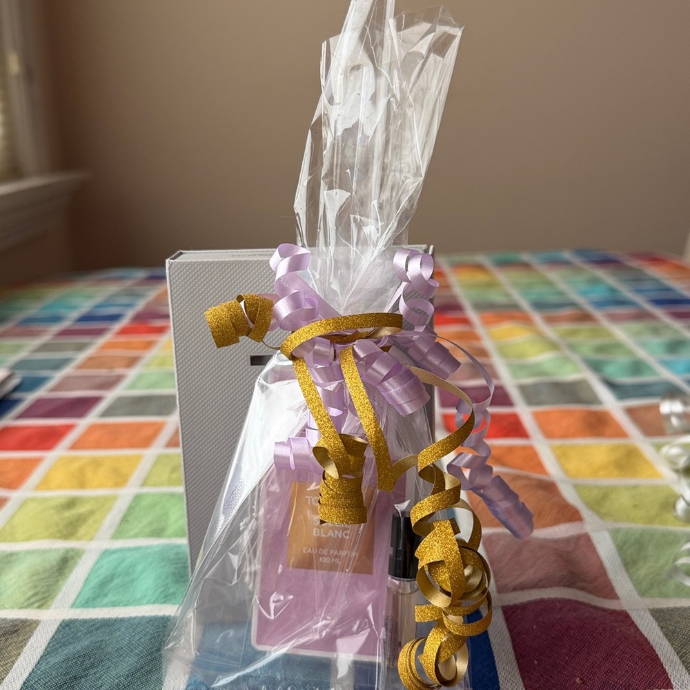 💐💛💐 Tom Ford Soleil Blanc car freshener bundle with Gold and Purple Accents💐💛💐 - Picture 2 of 8